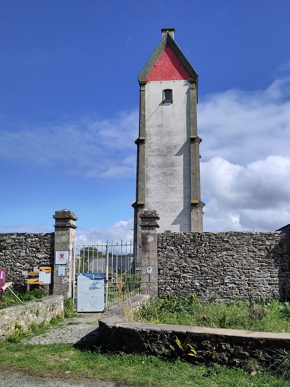 Le Phare de Lanvaon