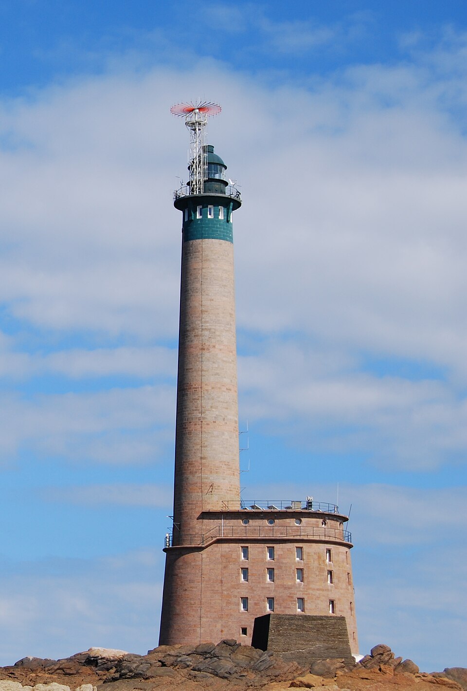 Le Phare des Roches-Douvres