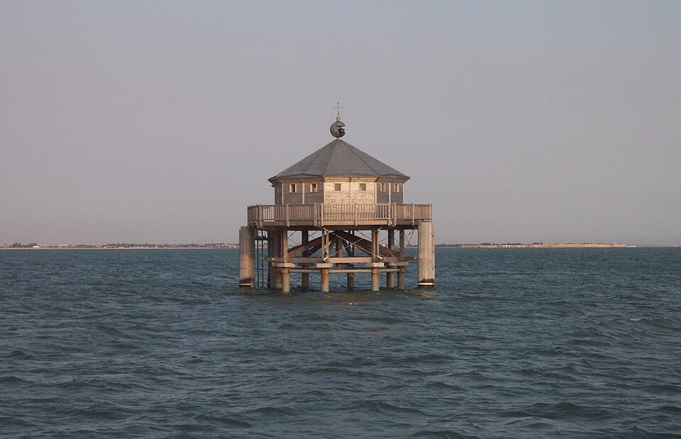 Le Phare du Bout du Monde de La Rochelle